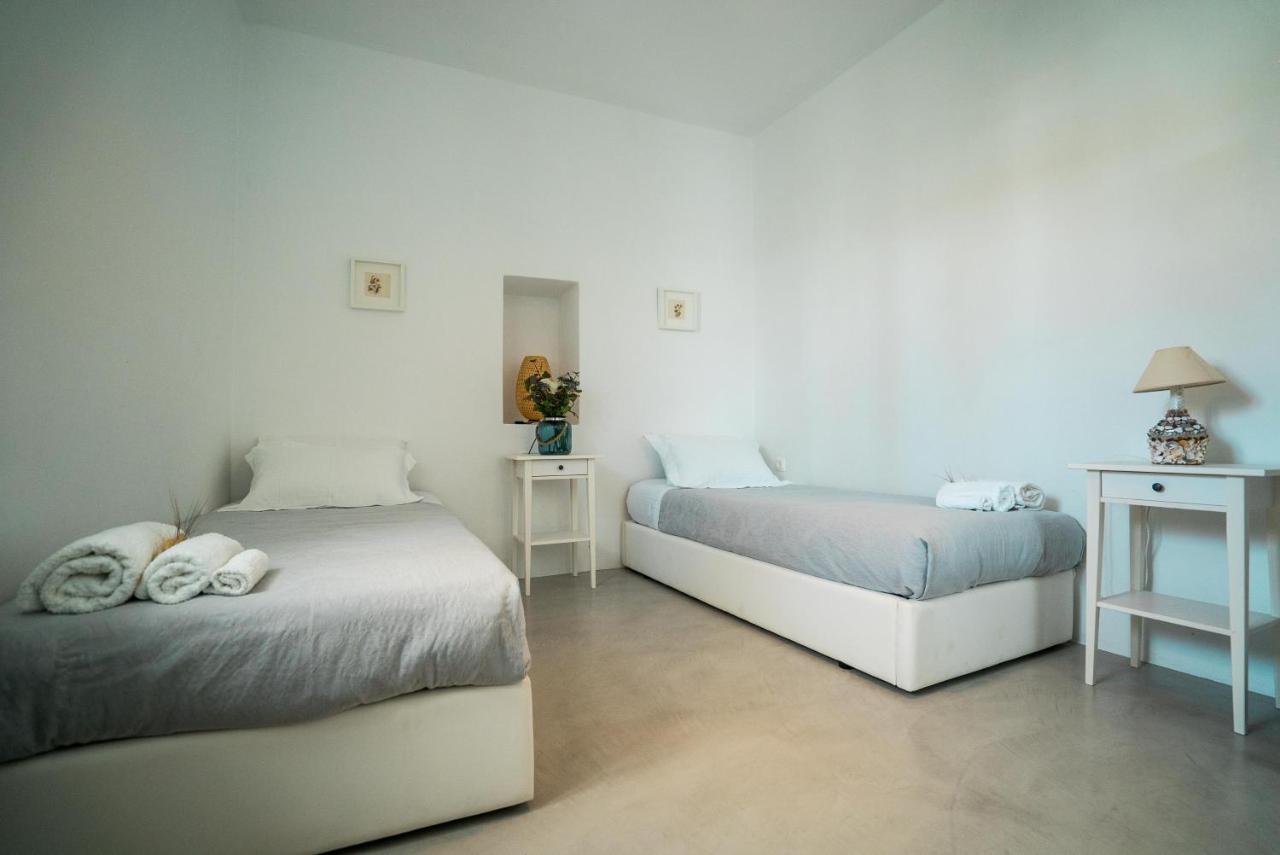 Plori Studios And Apartments Aegiali Luaran gambar